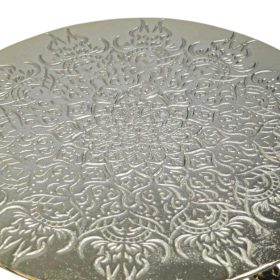 راهنمای انواع میز عسلی آلومینیومی ۳ سایز؛ بررسی تمام مدلها و پرفروشهای نیلوفر، پوستماری (چرمی) و طاووسی 5 ست میز عسلی آلومینیومی خورشیدی طلایی با آبکاری فورتیک و طراحی لوکس