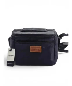 ساک نگهدارنده غذا Pull&Bear برزنتی مشکی مناسب حمل غذا و نوشیدنی در سفر و پیکنیک